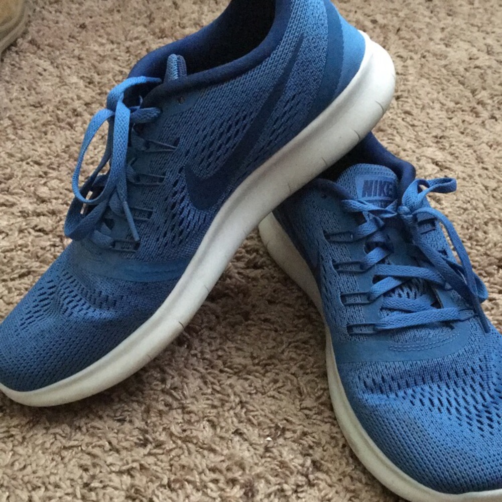 Women’s Nike Free Run size 10